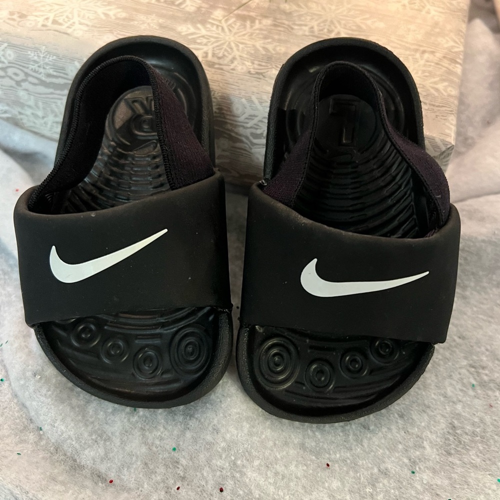Nike Kawa Slides, Toddler/Baby size 4